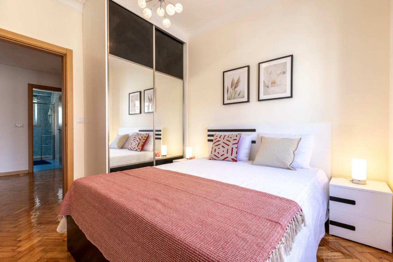 Like-Home-T3 Apt-Campolide, Near Amoreiras Mall Lisboa Εξωτερικό φωτογραφία